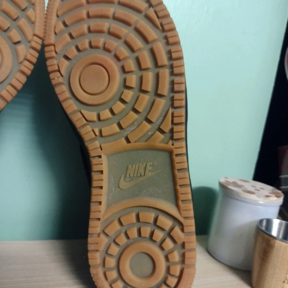 Nike Men's Son Of Force Mid Sneakers - Picture 11 of 16